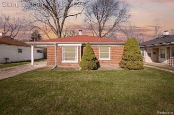 23081 Kenosha Street Oak Park, MI 48237