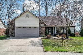 5366 Crowfoot Drive Troy, MI 48085