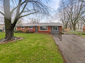 2441 Hearthside Drive Ypsilanti, MI 48198