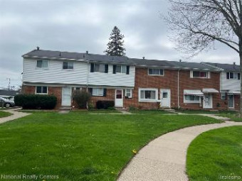 20159 Merle Court Clinton Township, MI 48035