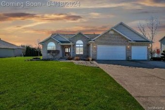 7077 Crosswinds Drive Swartz Creek, MI 48473