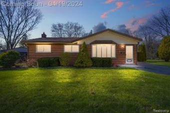 32138 Pembroke Street Livonia, MI 48152