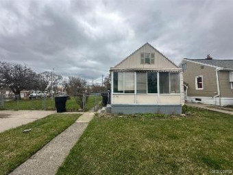 6160 Greenview Avenue Detroit, MI 48228