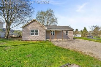 866 Glaspie Road Oxford, MI 48371