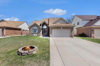 33572 Lamparter Drive Sterling Heights, MI 48310