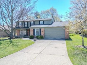 541 Augusta Drive Rochester Hills, MI 48309