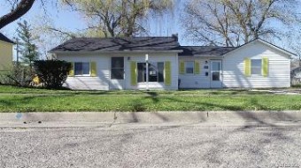 522 S Elm Street Lapeer, MI 48446