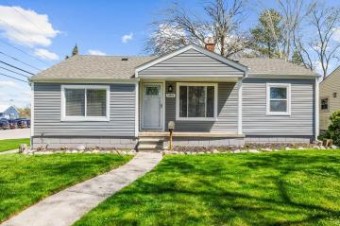 15998 Lexington Redford, MI 48239