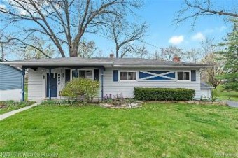 6022 Amadore Street Commerce Township, MI 48382