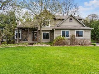 8089 Hillside Lakes Drive Brighton, MI 48116