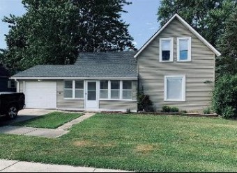 70 W Lorraine Street Peck, MI 48466