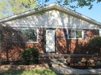 7191 Luana Avenue Allen Park, MI 48101