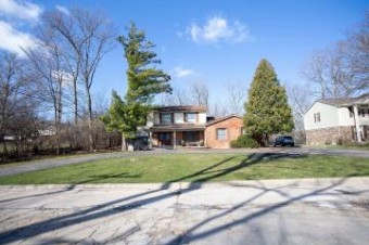 21730 Meadow Lane Beverly Hills, MI 48025