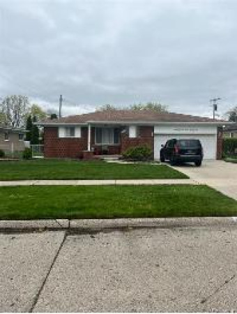 25466 Dover Redford, MI 48239