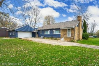 6075 Lennon Road Swartz Creek, MI 48473