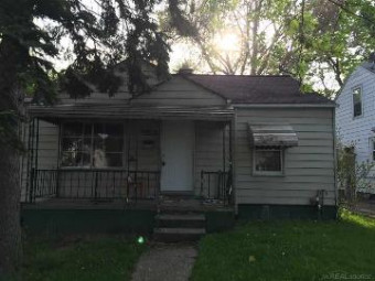 20419 Carrie Detroit, MI 48234