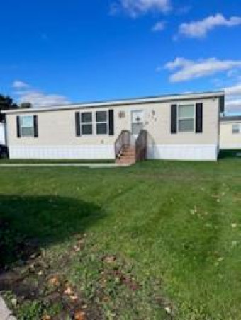 704 Thomas J Flint, MI 48506