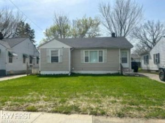 544 Buckingham Flint, MI 48507