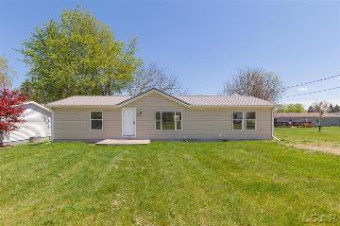 699 W Manor Manitou Beach, MI 49253