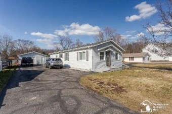 3566 Dorr Lambertville, MI 48144