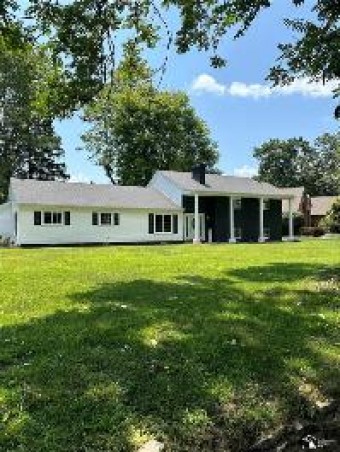 4125 Eton Place Lambertville, MI 48144