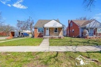 15682 Warwick Allen Park, MI 48101