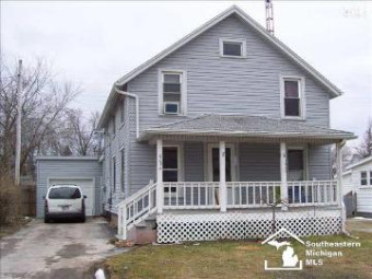 609 W 10th Monroe, MI 48161