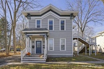 607 S Lafayette Street Greenville, MI 48838