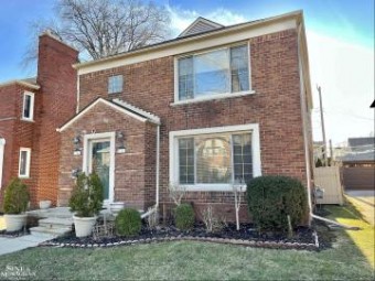 1353 Somerset Grosse Pointe Park, MI 48230