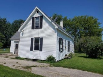 303 Mills Croswell, MI 48422