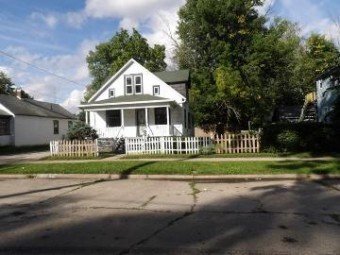 208 Meade Saginaw, MI 48602