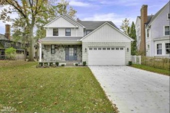 161 Moross Grosse Pointe Farms, MI 48236