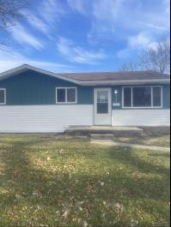 3326 Grant Saginaw, MI 48601