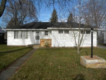 386 E Perkins Merrill, MI 48637