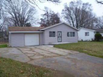 4105 Peggy Saginaw, MI 48601