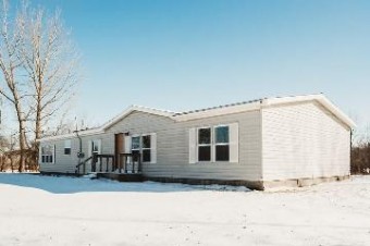 8974 Cribbins Croswell, MI 48032