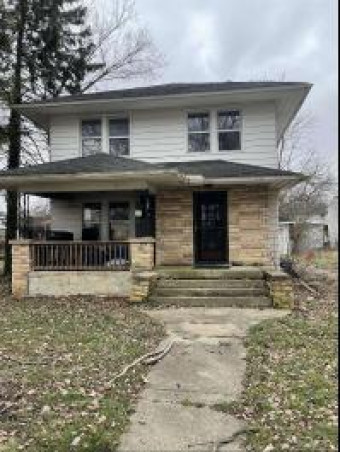 1407 Greenway Flint, MI 48504