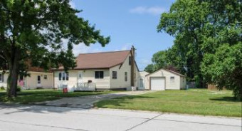 1921 Pine Port Huron, MI 48060