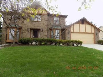 25493 Bridlepath Farmington Hills, MI 48335