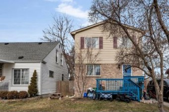 6727 Meadow Warren, MI 48091