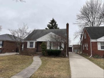 2337 Stanhope Grosse Pointe Woods, MI 48236