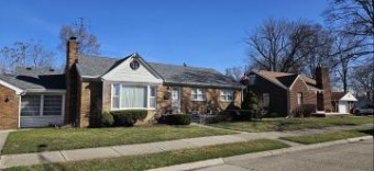 8239 Studebaker Warren, MI 48089