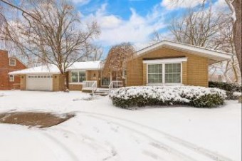 45 Belleview Mount Clemens, MI 48043