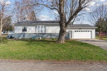 327 Second Breckenridge, MI 48615