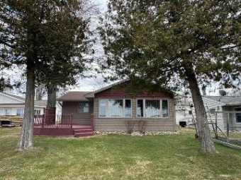 3341 Long Point Houghton Lake, MI 48629