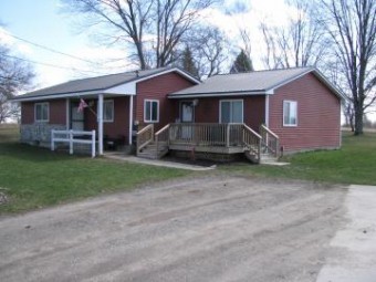 411 Pinecrest Clare, MI 48617