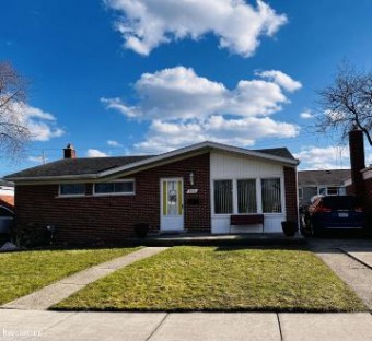 21748 Timberidge Saint Clair Shores, MI 48082