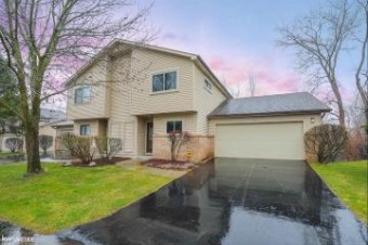 4885 Rivercrest Waterford, MI 48328