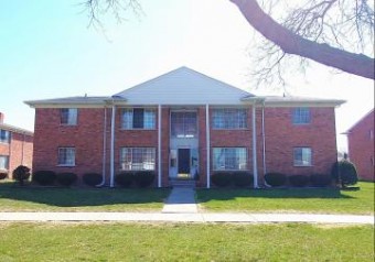 21448 Beaconsfield Saint Clair Shores, MI 48080