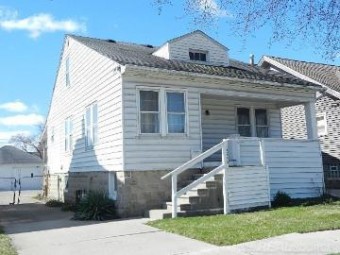 23930 Elmira Saint Clair Shores, MI 48082